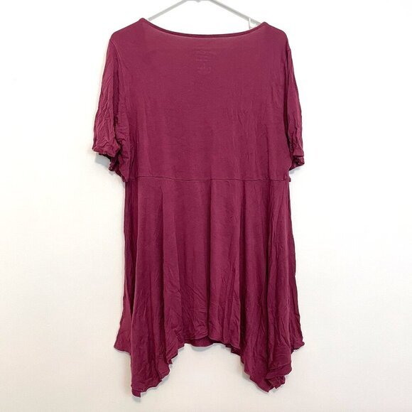 TORRID 1 Plus Size Babydoll Super Soft Ruched Sweetheart Neck Sharkbite Hem Top - Picture 13 of 16